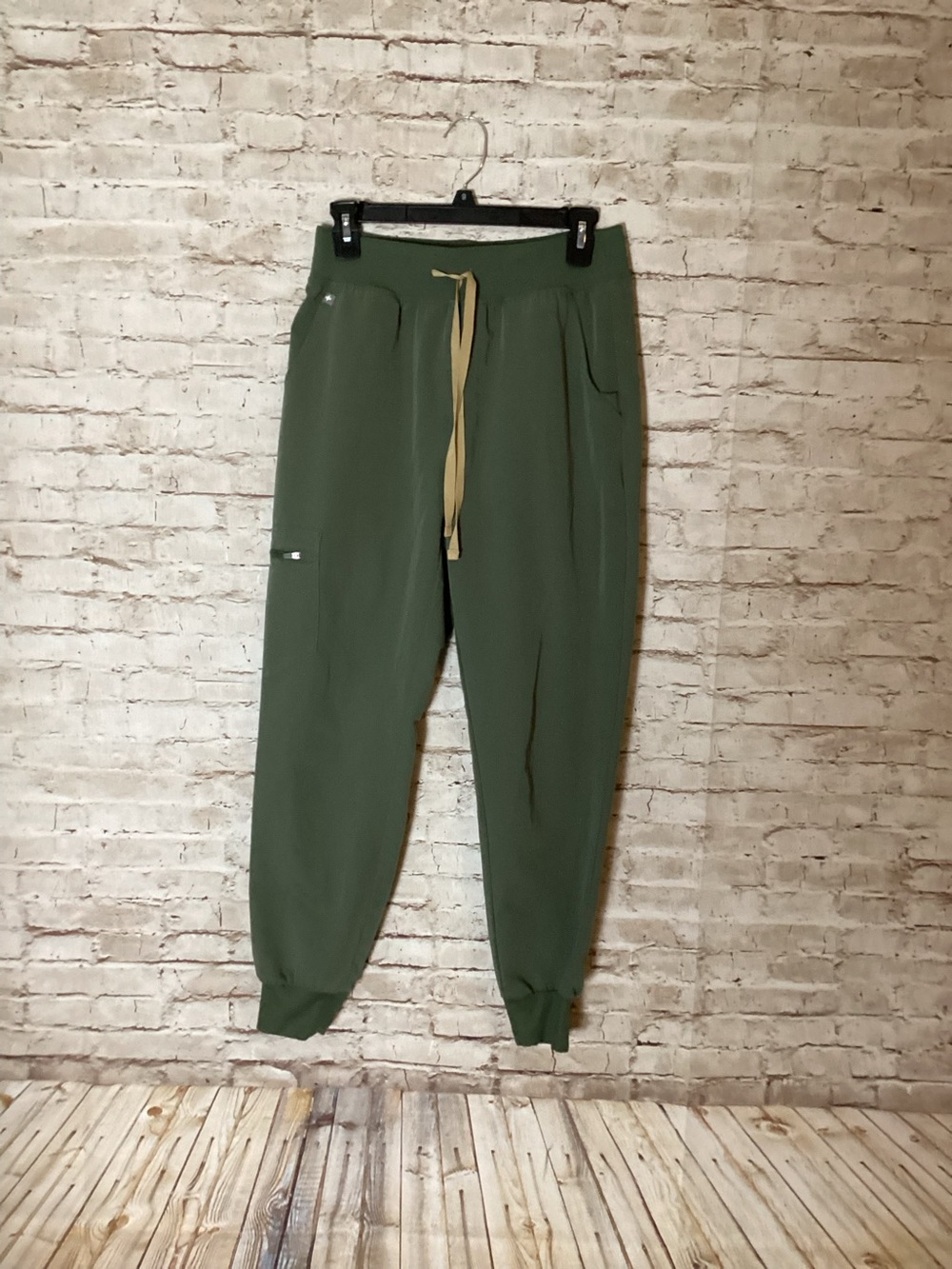 Figs Zamora moss green Jogger scrub pants - Picture 5 of 7